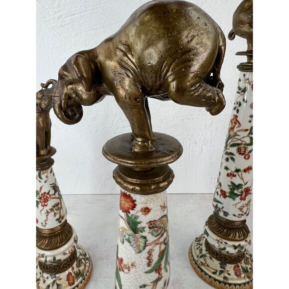 Vintage Chinoiserie Ceramic Obelisk Set 3 Brass Elephant Finials Famille Rose - Picture 9 of 16